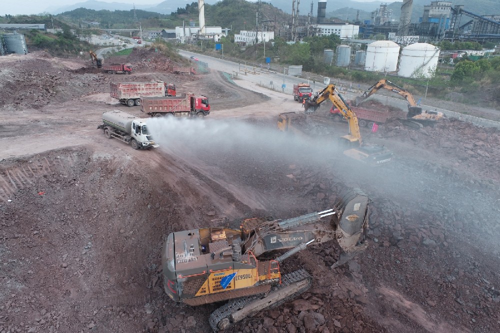 不停工、不斷檔,假期建設忙!